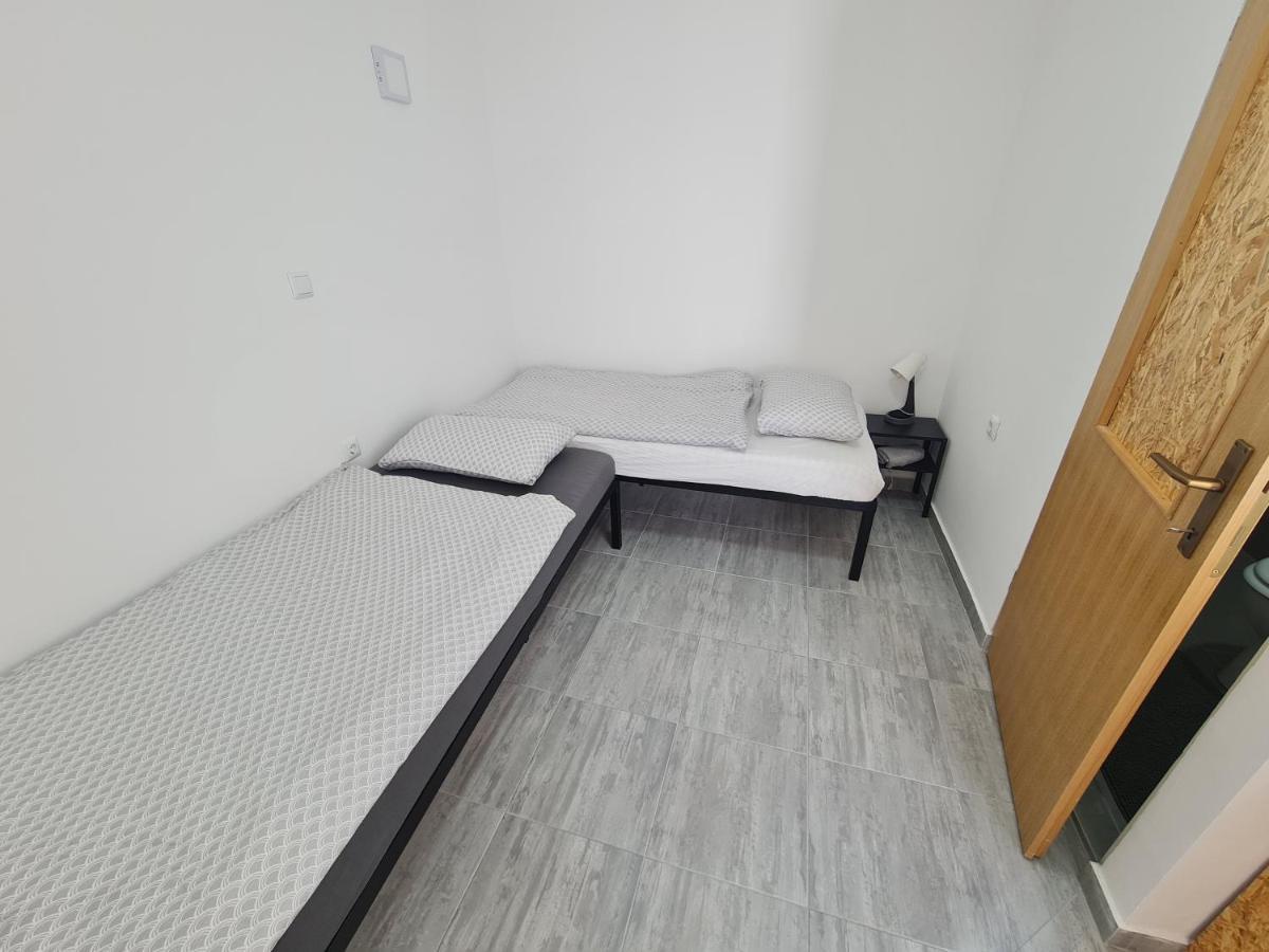 Budget Lelo Center1 Apartment *